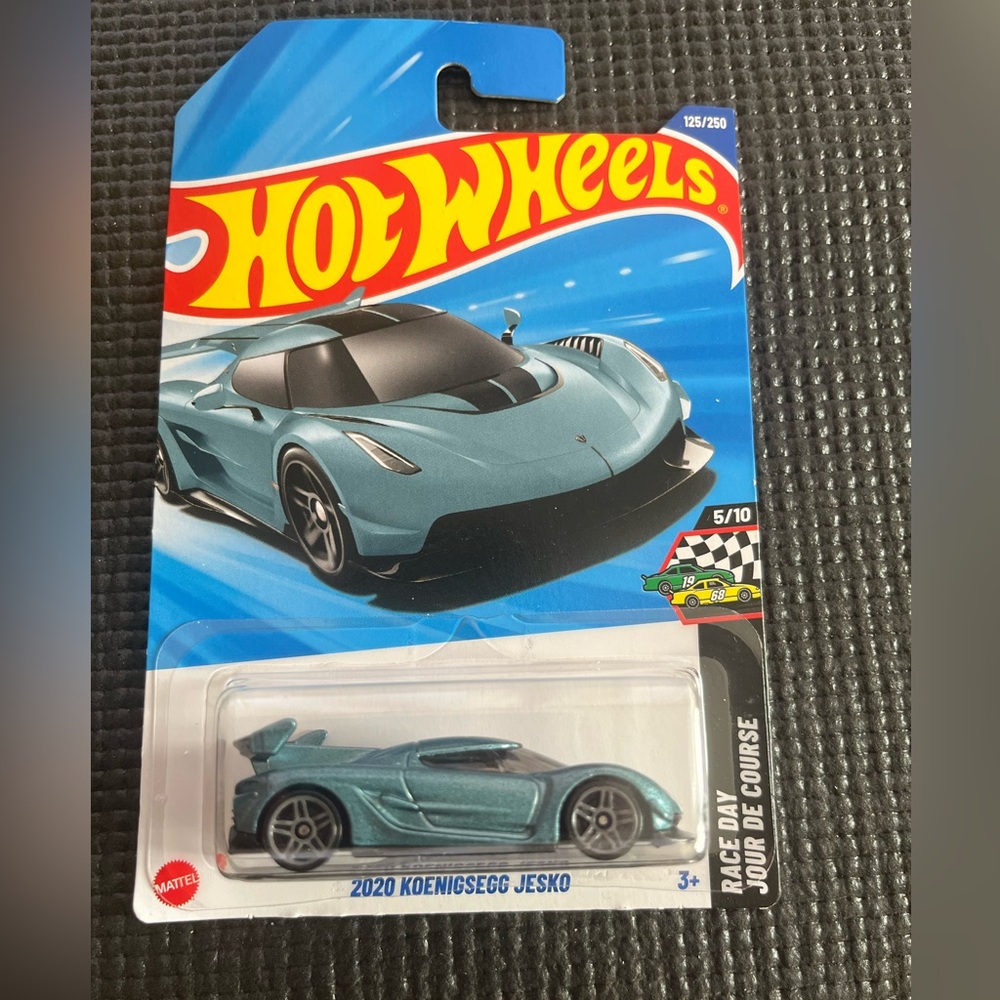 🔥Hot Wheels - 2020 Koenigsegg Jesko